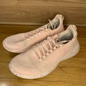 APL Athletic Propulsion Labs Techloom Breeze Sneakers in Pink - Size 10.5